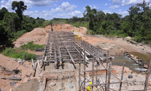 Estado investe R$ 6,6 milhões na construção de pontes na GO-334, entre Mozarlândia e Nova América