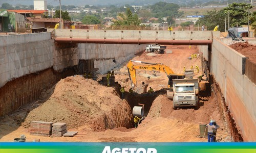 Andamento das obras do viaduto da GO-080