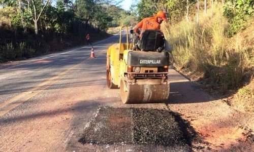 Trecho crítico da GO-070, entre Goiás e Itapirapuã, começa a receber reparos