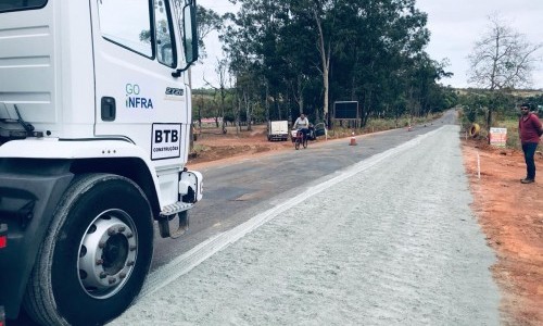 Mais de 40 quilômetros de pavimento da rodovia GO-418, em Fazenda Nova, serão restaurados