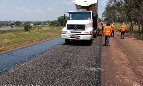 Goinfra trabalha na restauração da GO-418