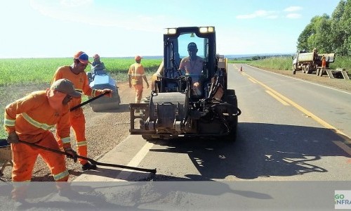 Goinfra segue com frentes de serviço para melhorar trafegabilidade nas rodovias estaduais