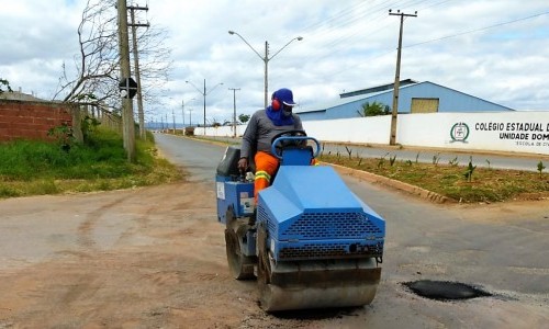 Goinfra mantém equipes em campo para promover manutenção e reparos emergenciais nas rodovias goianas