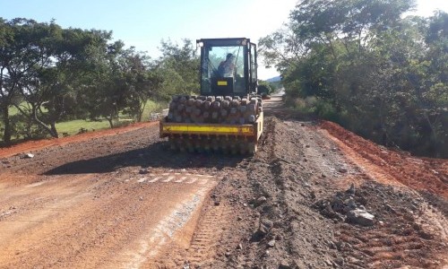 Frentes amplas de serviço seguem com manutenção nas rodovias goianas