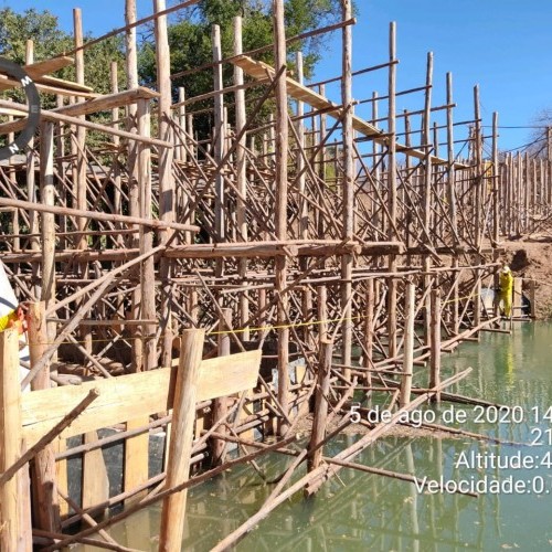 Ponte sobre o Rio Santa Maria, na GO-236 