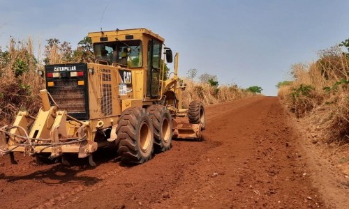 Máquinas da Goinfra seguem a todo vapor nas obras de pavimentação da GO-347 e GO-439, na Região Norte do estado