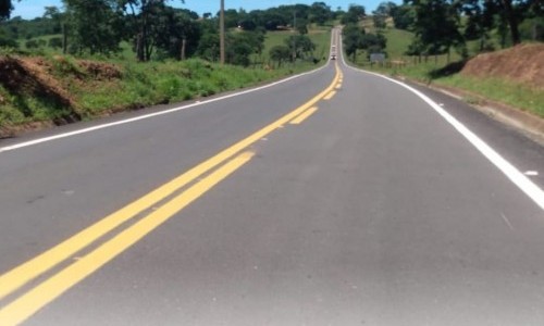 Goinfra restaura e sinaliza a GO-414, na Região Metropolitana de Goiânia