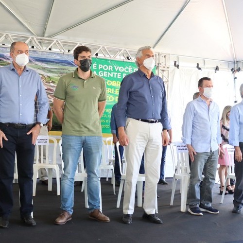 Em Itumbiara, governador autoriza elaboração de projeto de novas obras para o Diagri