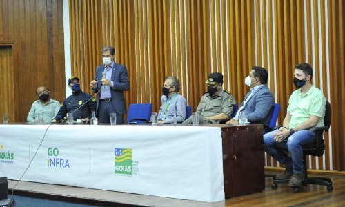 Goinfra promove encontro sobre segurança viária com participação da Senatran, em Goiânia