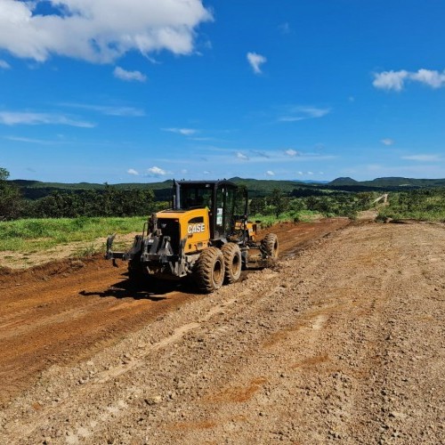 Governo de Goiás executa serviços emergenciais em mais de 40 trechos de rodovias no fim de semana
