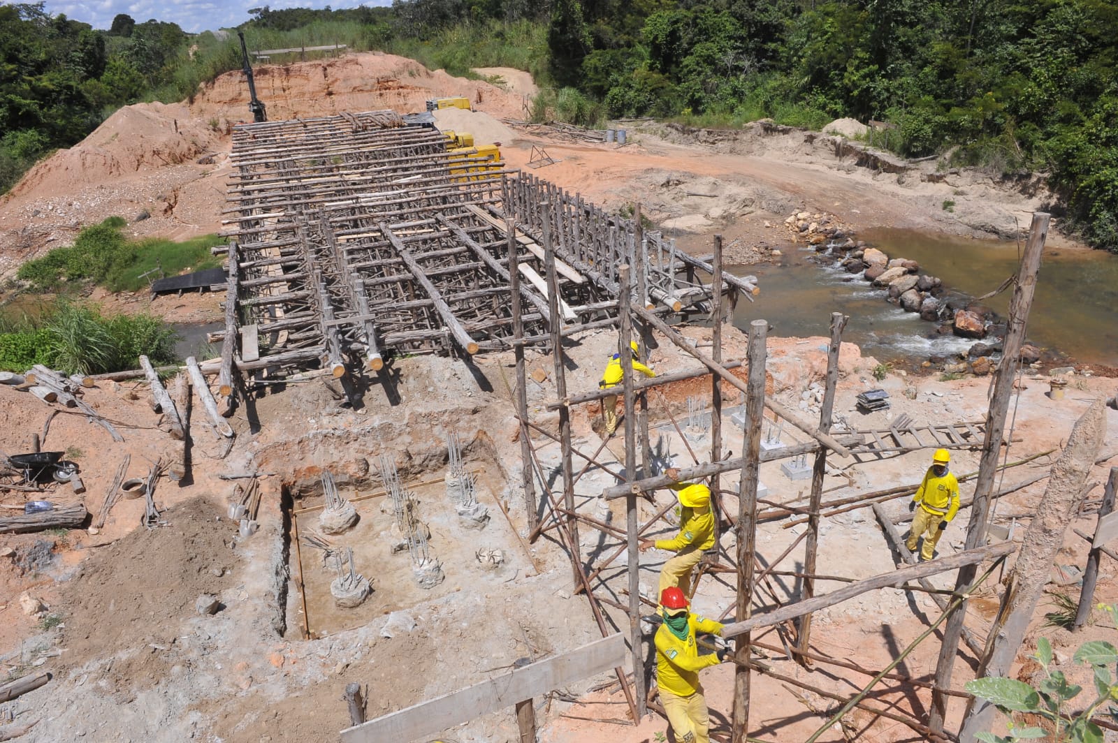 Estado investe R$ 6,6 milhões na construção de pontes na GO-334, entre Mozarlândia e Nova América