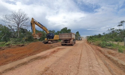 Goinfra executa obras em 93 quilômetros da estrada municipal que liga Cavalcante a Colinas do Sul