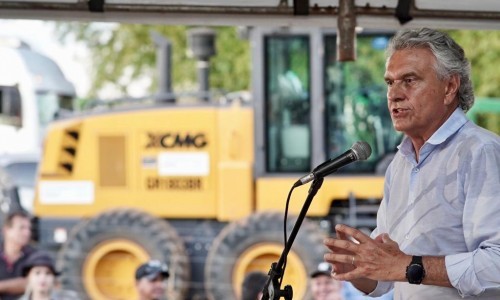  Governo de Goiás lança obras da GO-336 e GO-454, em Nova Crixás