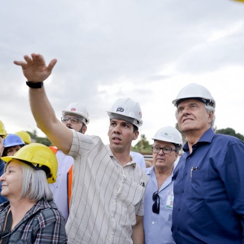 Governador vistoria obras de construção e ampliação do Hospital de Águas Lindas