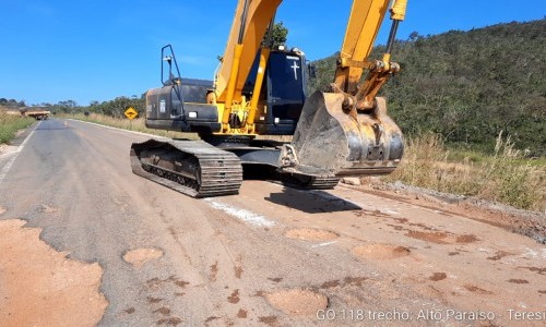 Goinfra inicia implantação de capa asfáltica na GO-118, entre Teresina de Goiás e Alto Paraíso