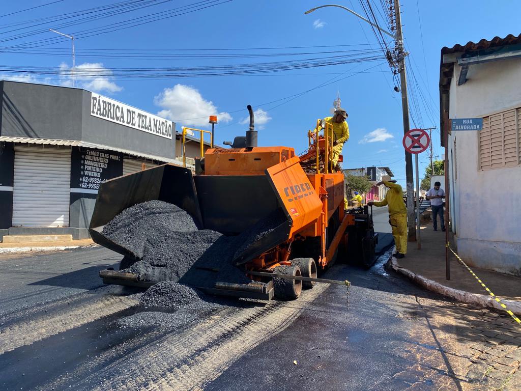 Governo de Goiás investe mais de R$ 800 mil em recuperação de ruas de Ouro Verde