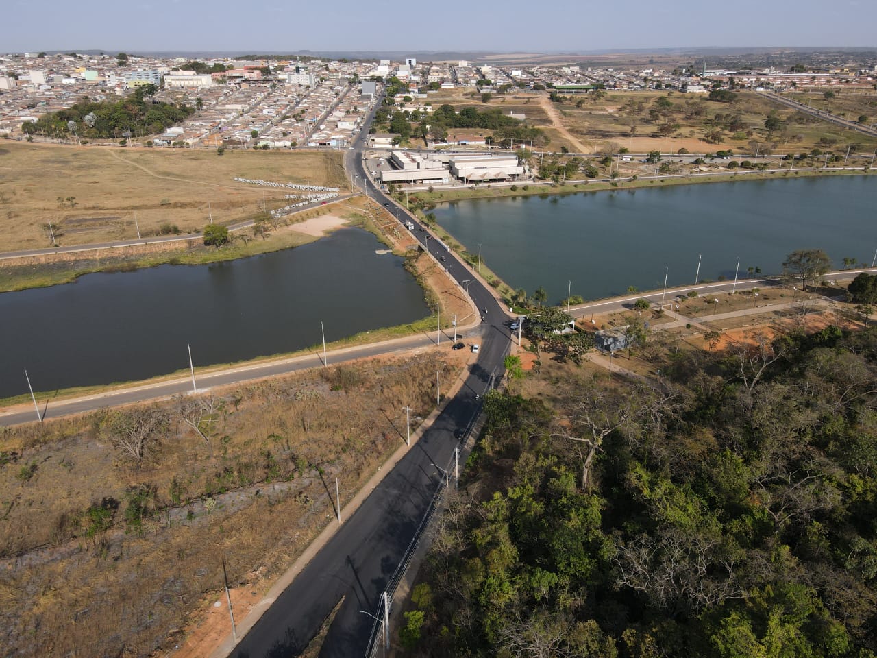 Presidente da Goinfra vistoria obras de infraestrutura e de moradias no Entorno do Distrito Federal