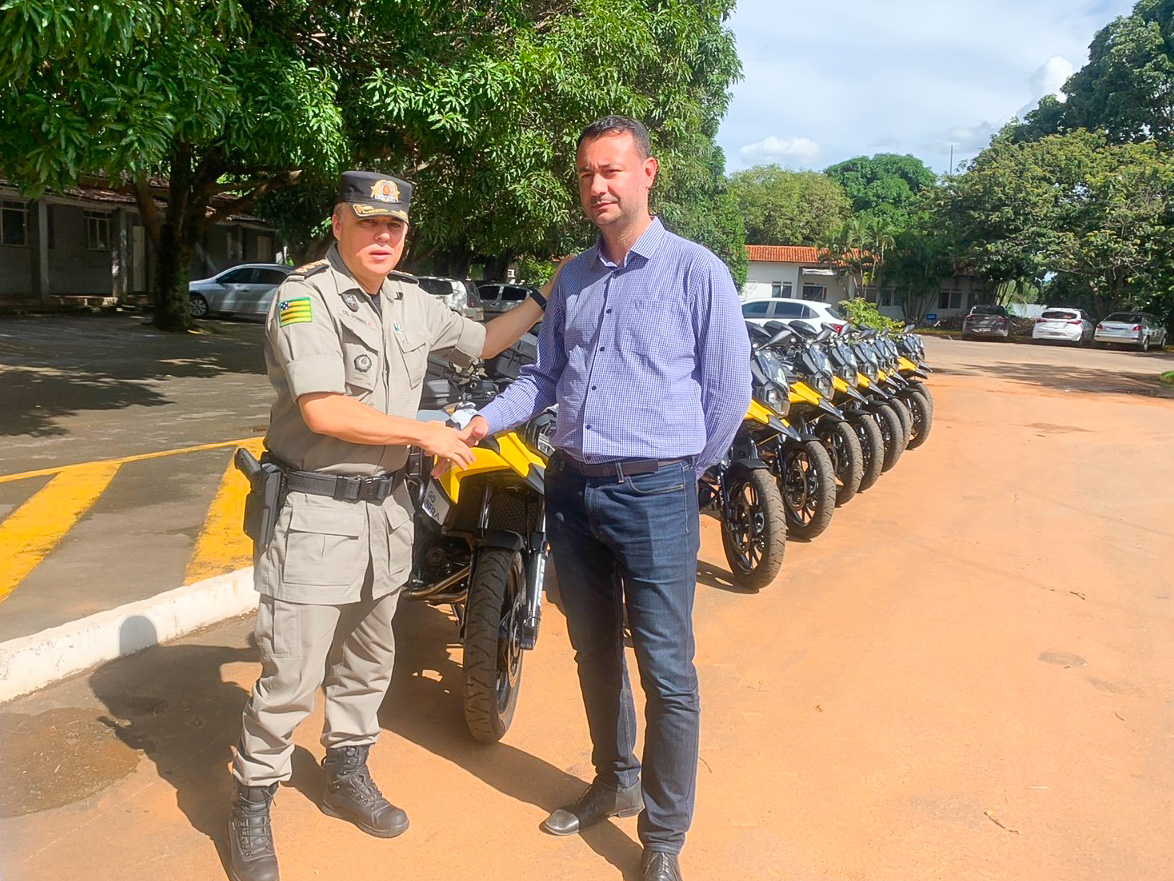 Goinfra entrega 10 motos ao Comando de Policiamento Rodoviário