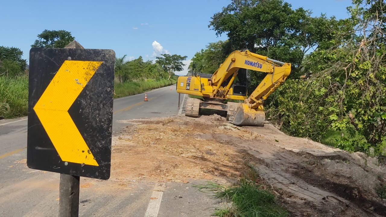 Goinfra executa ação emergencial na GO-118, em Campos Belos