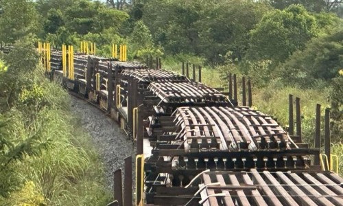 Goinfra anuncia criação do sistema ferroviário estadual e trilhos da Fico chegam a Goiás