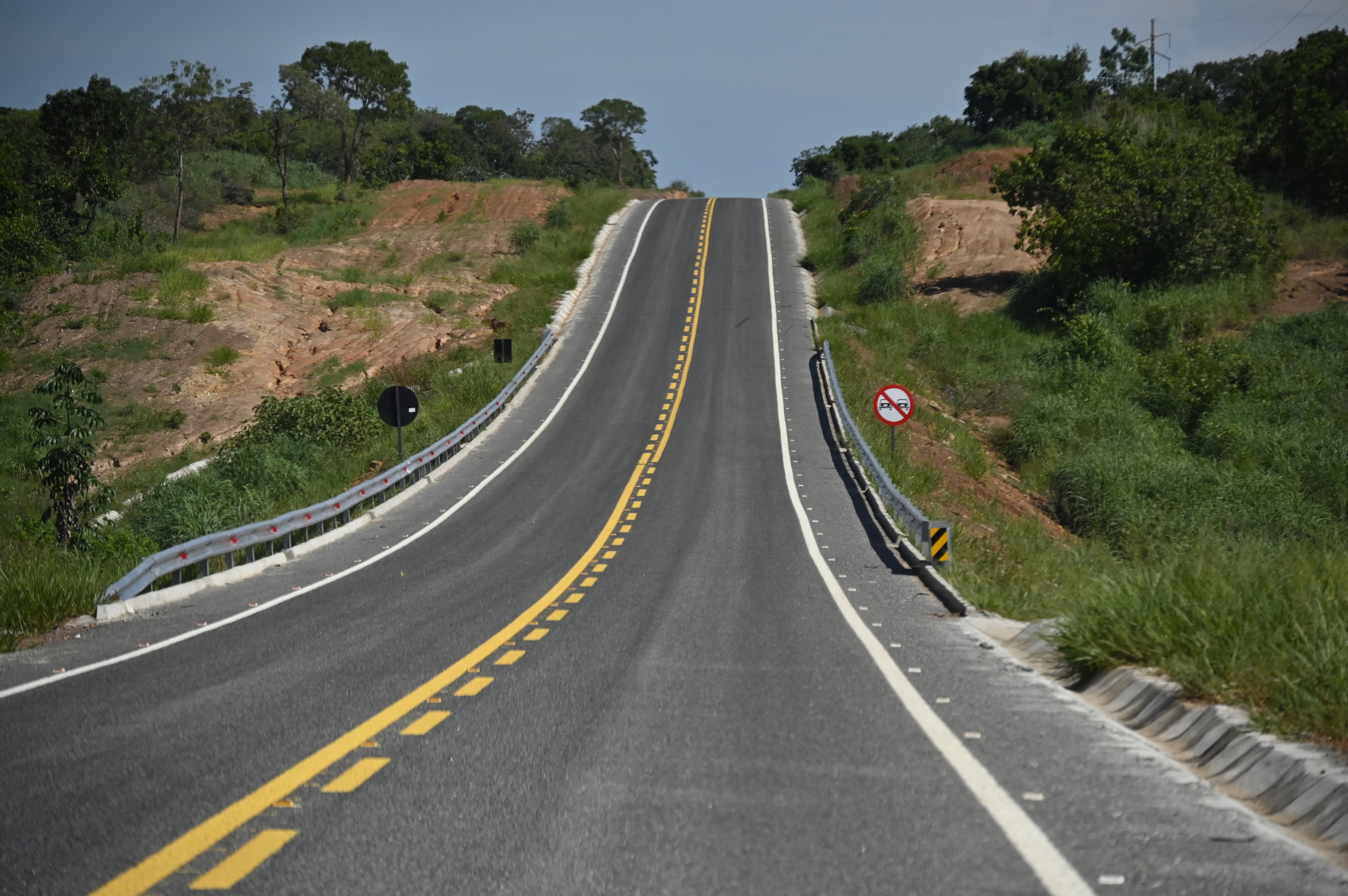 Goinfra entrega pacote de obras para desenvolvimento de municípios do Vale do Araguaia e anuncia o início de pavimentação em Bonópolis