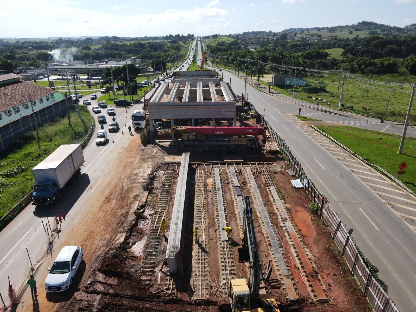 Obras do Viaduto Portal da Fé chegam a 30% de execução em Trindade