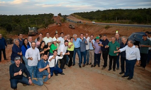 Força-tarefa deve antecipar conclusão de obras na GO-213, projeta Caiado