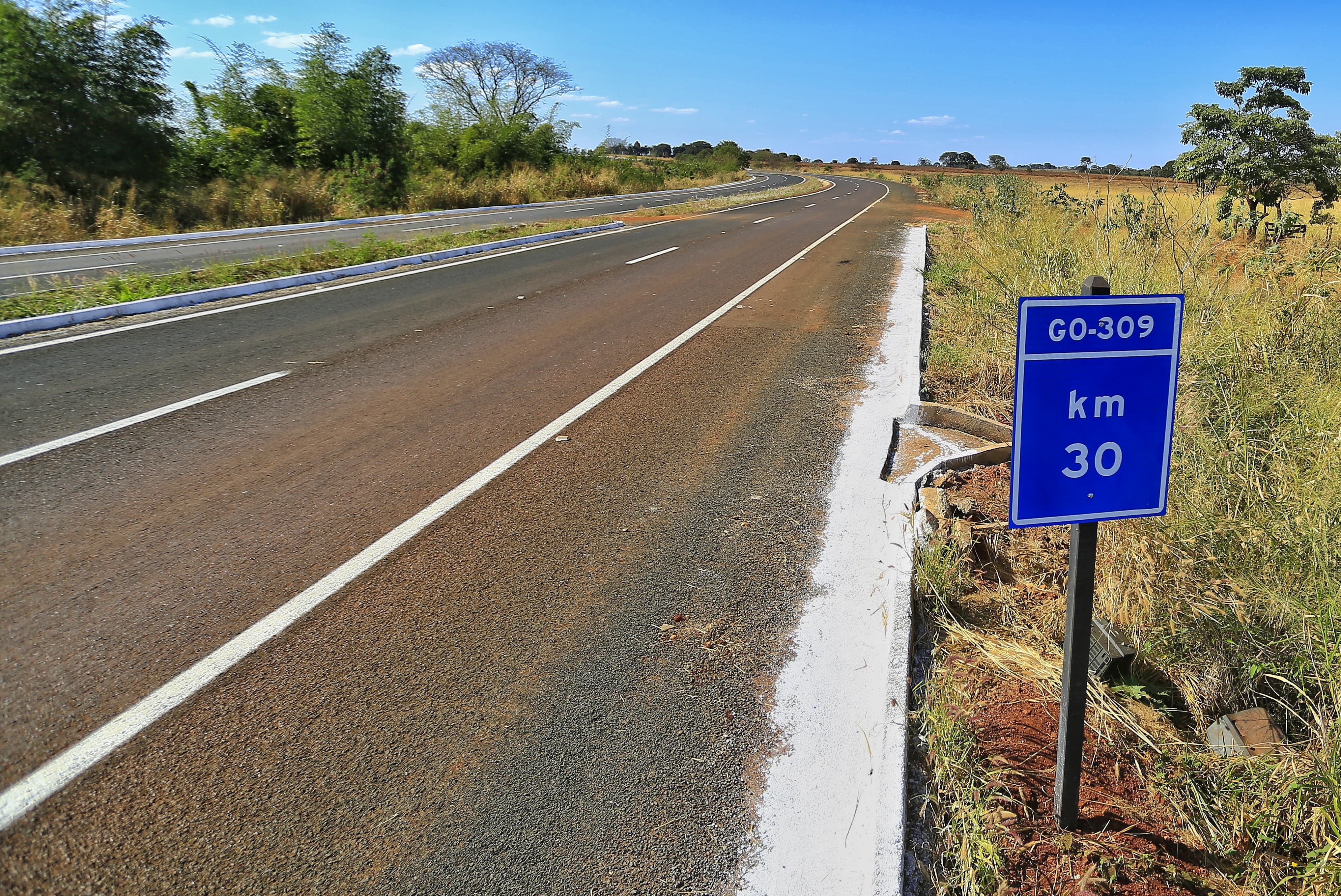 Caiado entrega pavimentação da GO-309, no Sul goiano