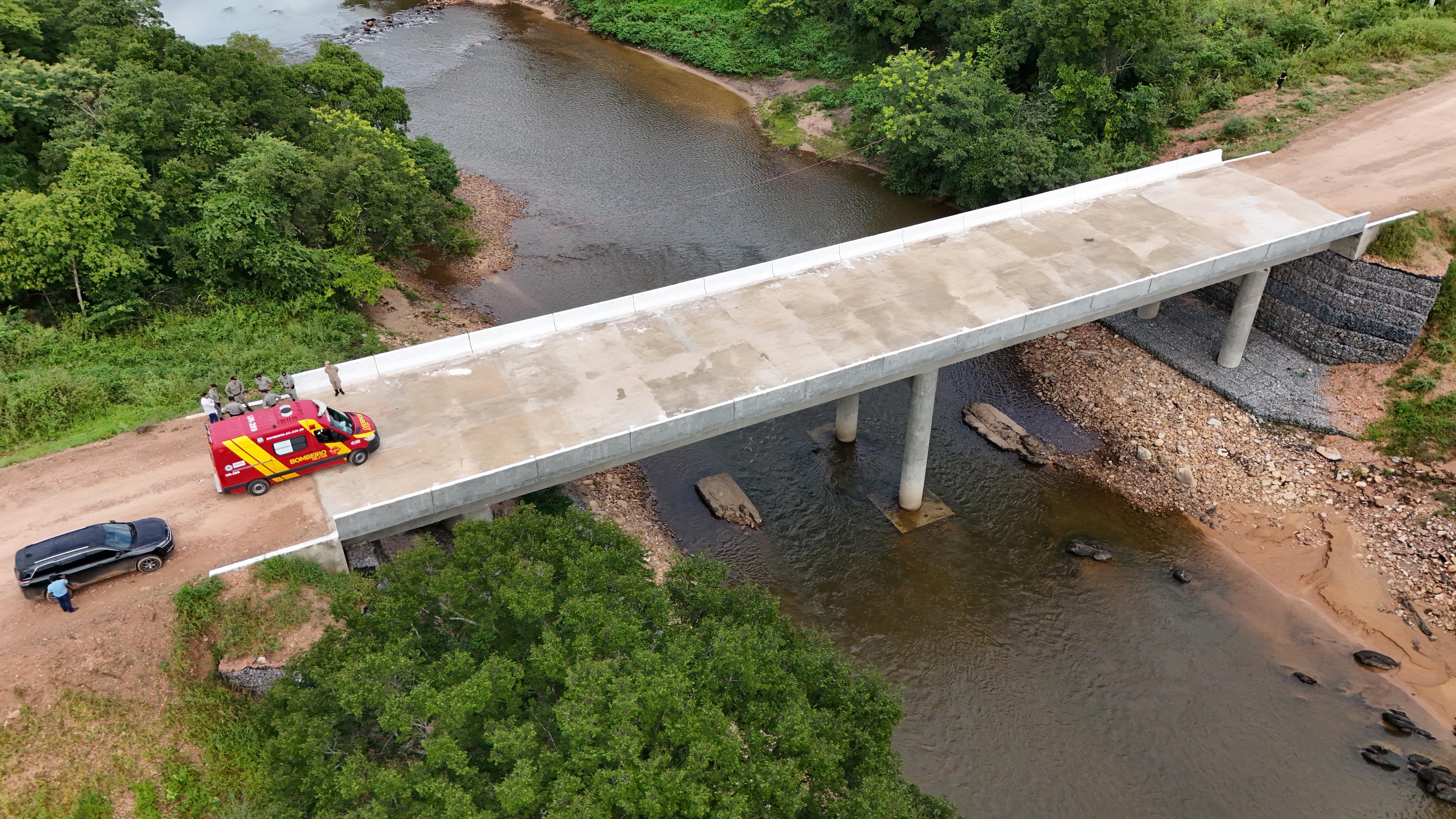 Goinfra conclui pontes de concreto na zona rural de Nova Roma