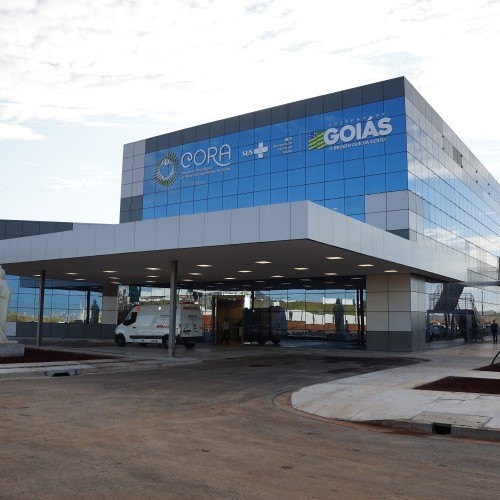 Cora recebe primeiros pacientes
