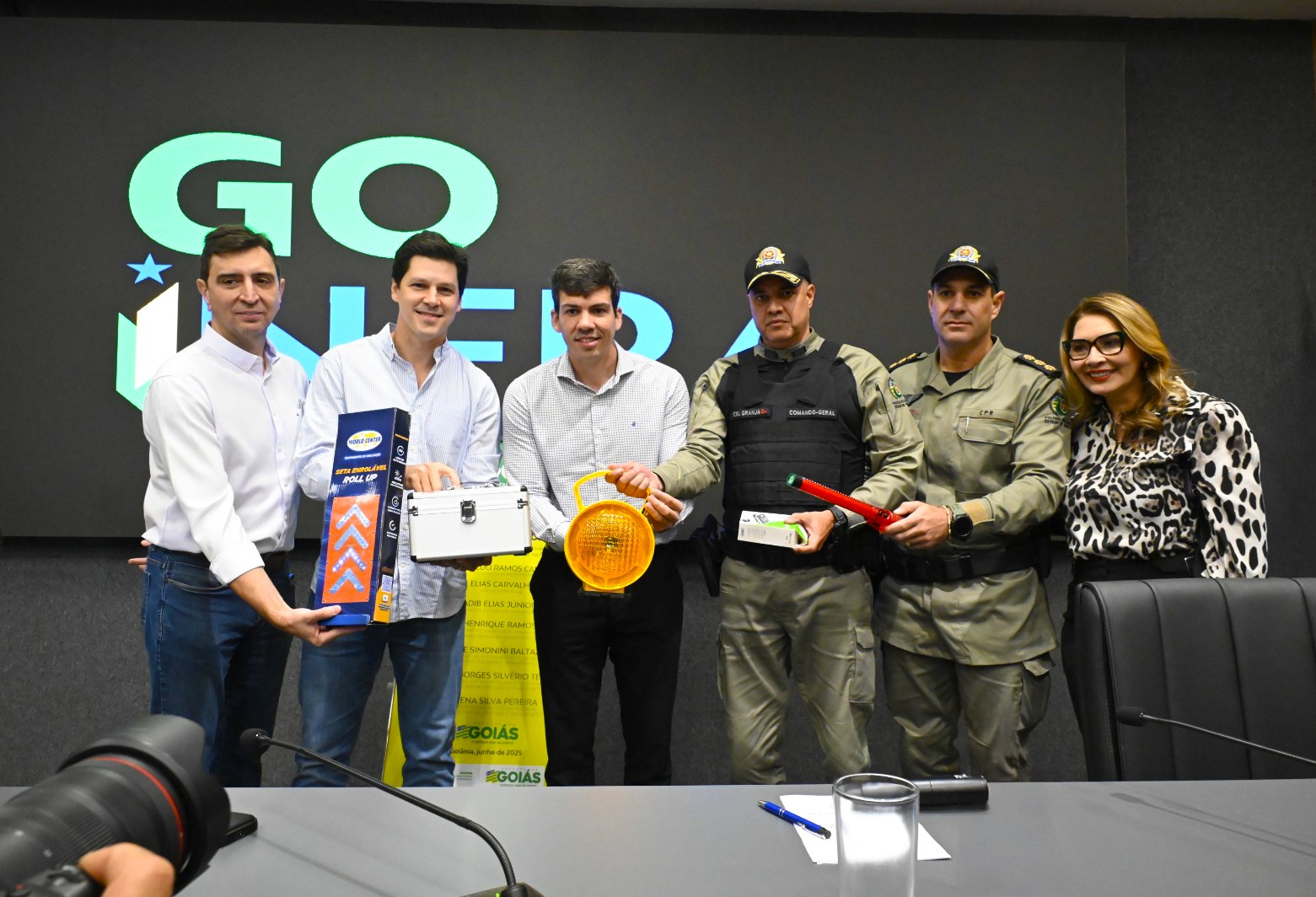 Goinfra entrega equipamentos de policiamento rodoviário