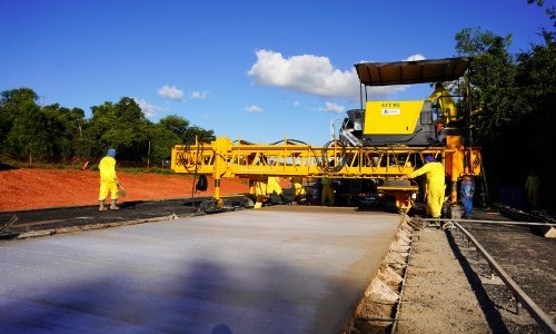 GO-070, de Goiânia a Goianira, terá pavimento de concreto