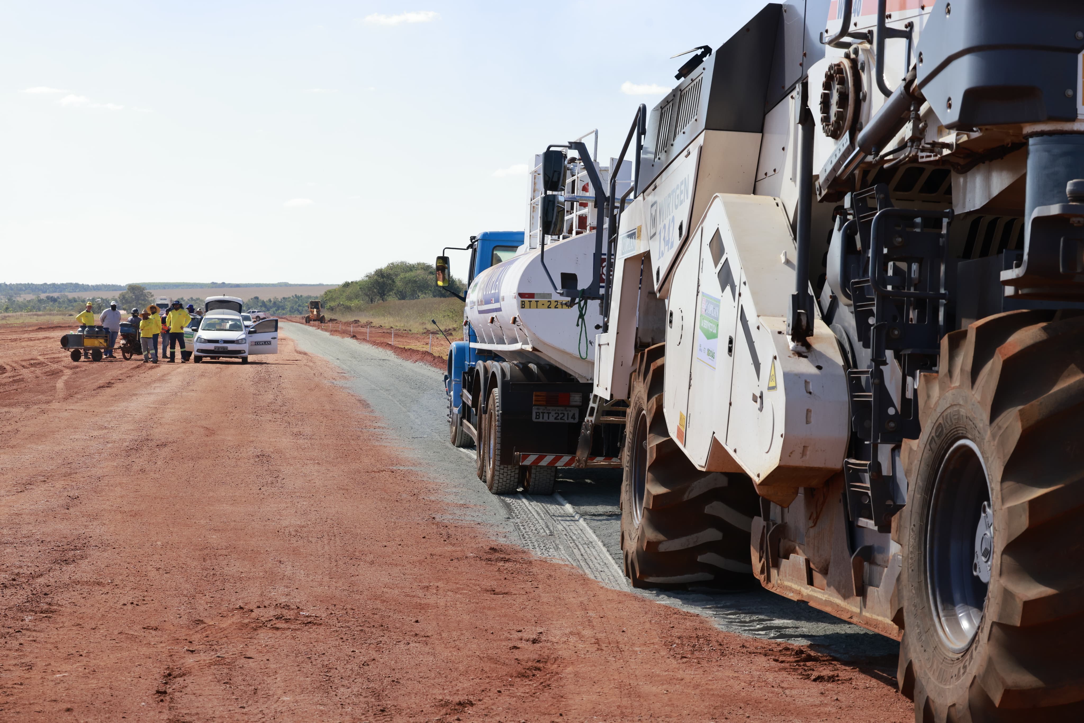 Vistoria às obras de duplicação da GO-320 e modernização do aeródromo de Goiatuba