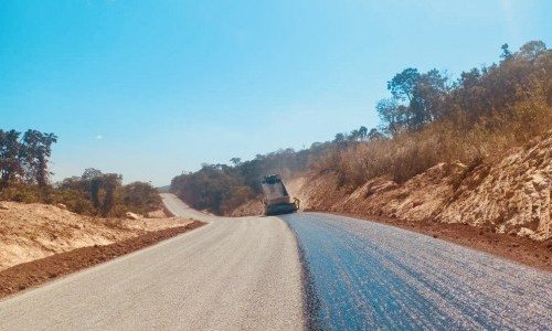 Goinfra avança para etapa final da pavimentação da GO-132