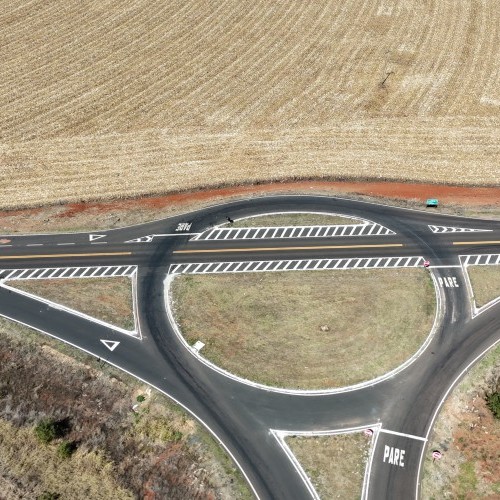 Goinfra conclui restauração da GO-215 e dá início a mais duas obras na região de Pontalina