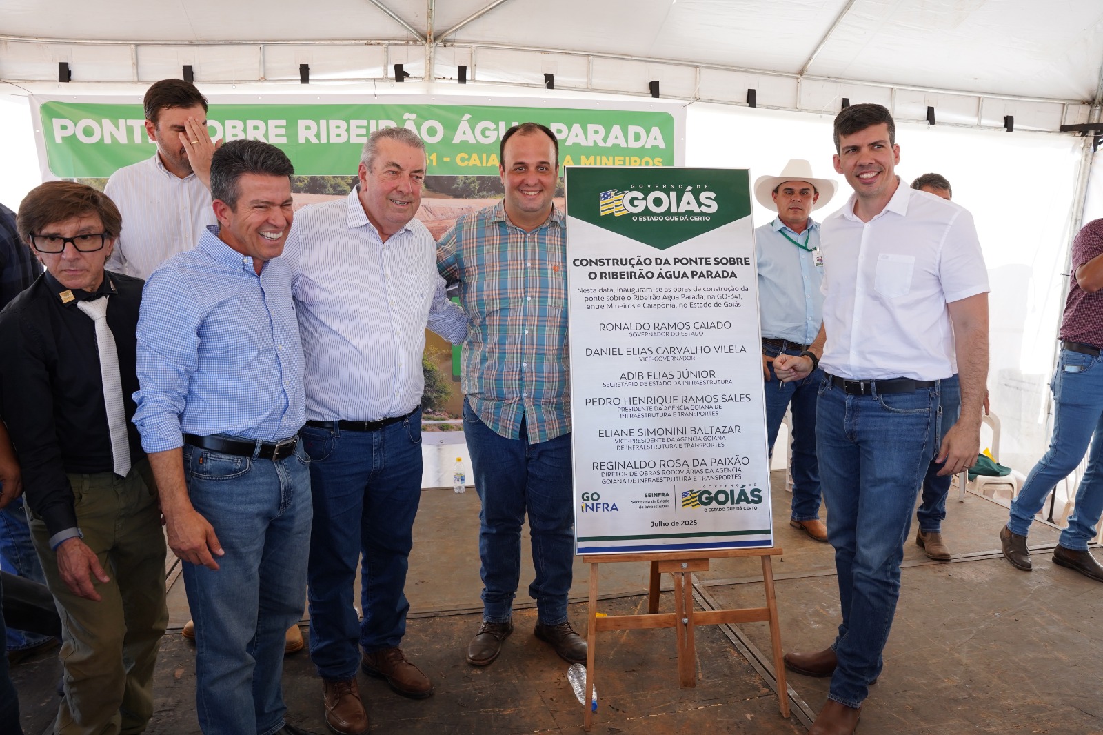 Governo de Goiás entrega ponte sobre o Ribeirão Água Parada, na GO-341