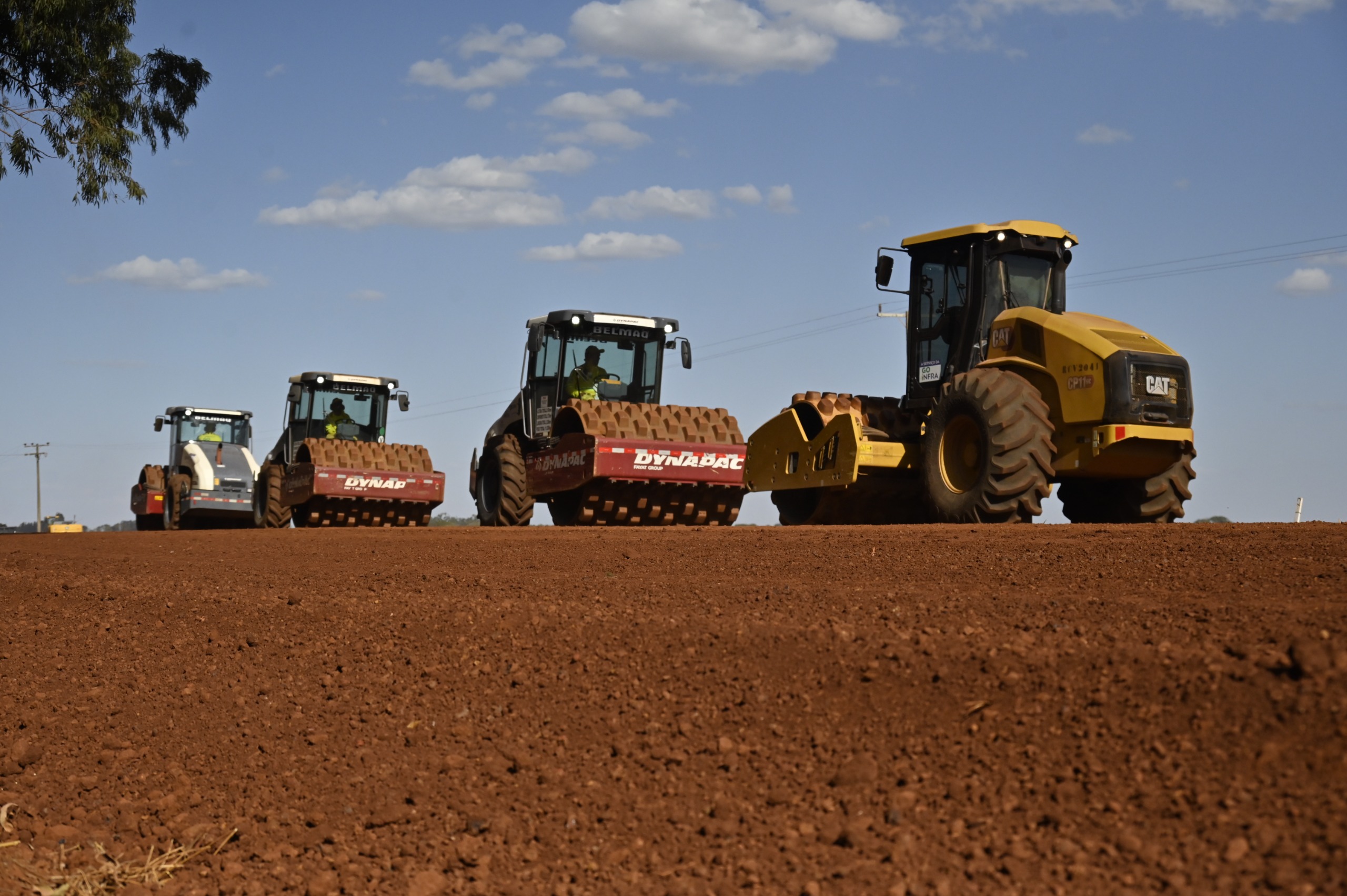 Goinfra dá início à pavimentação da GO-409 na ligação de Acreúna e Turvelândia