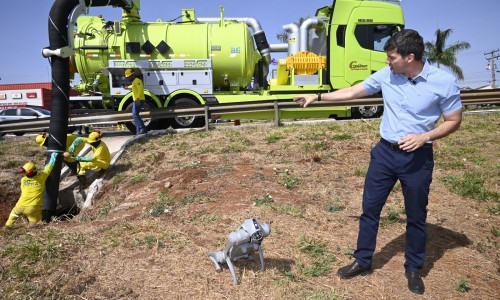 Governo de Goiás utiliza robôs para auxiliar na desobstrução de redes de drenagem pluvial