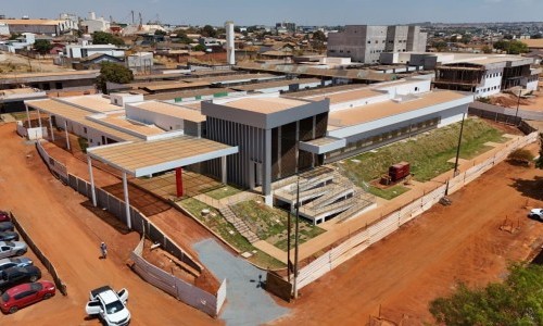 Obras do Hospital Estadual de Formosa passam por vistoria com previsão de entrega a partir de dezembro