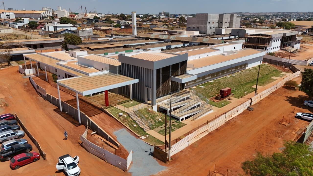 Obras do Hospital Estadual de Formosa passam por vistoria com previsão de entrega a partir de dezembro