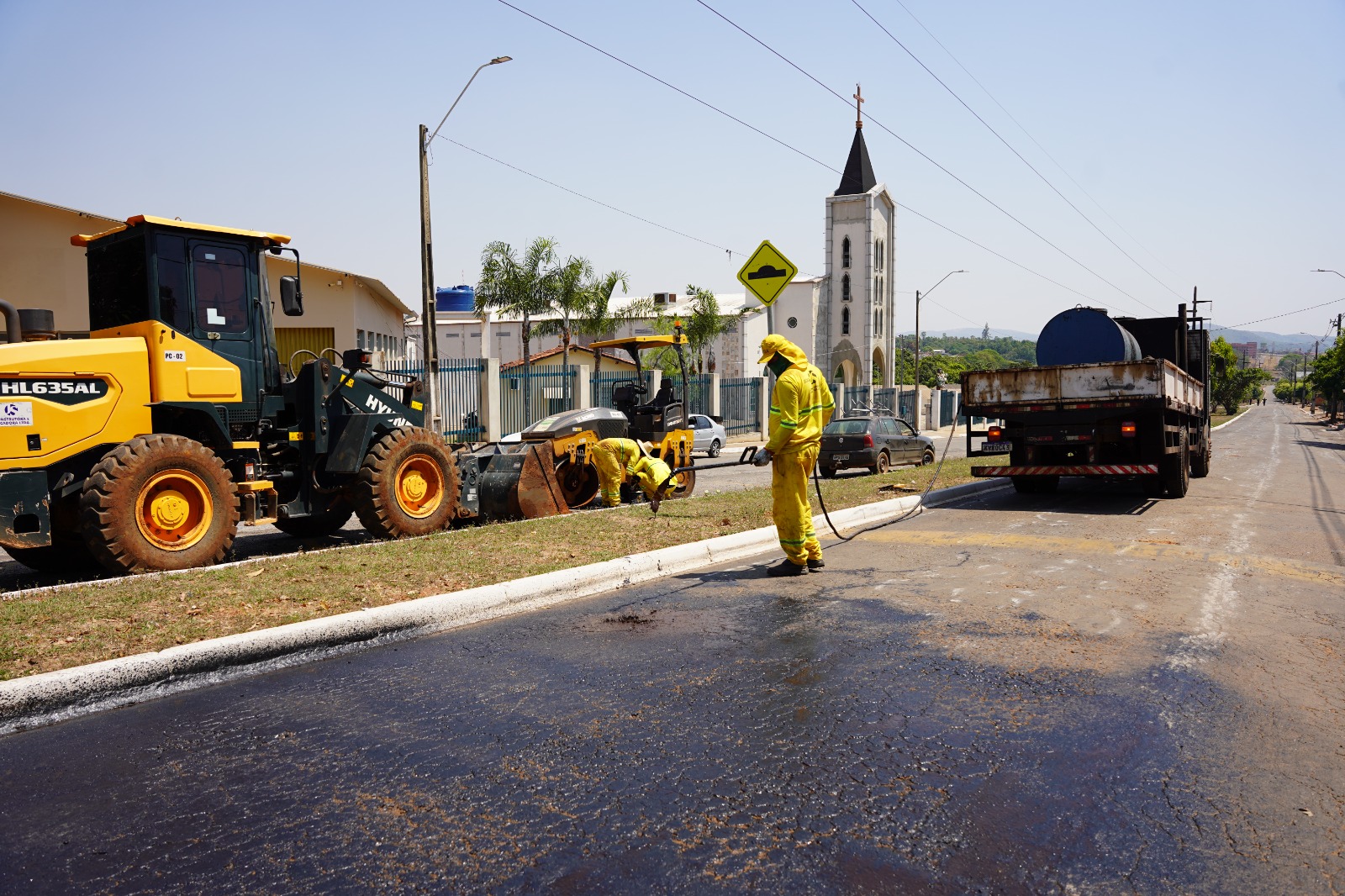 Goinfra inicia programa de recuperação de vias urbanas em Jaraguá