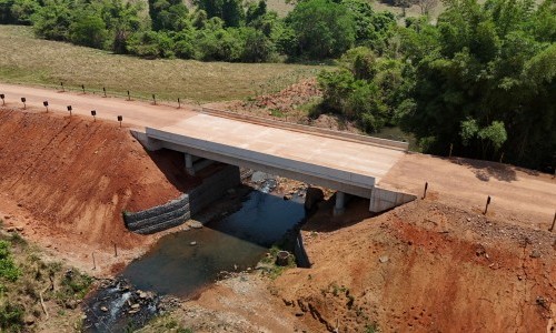 Governo de Goiás entrega ponte sobre o Ribeirão São Manuel, em Adelândia