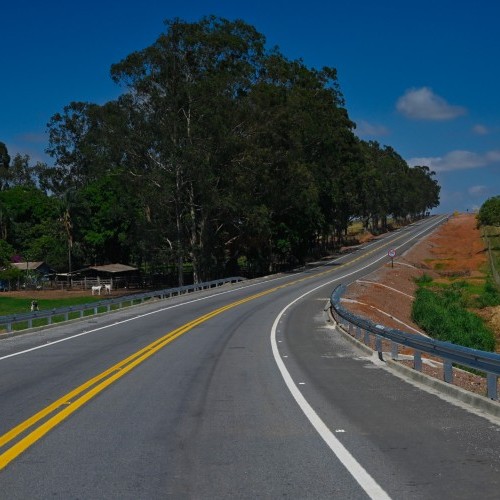 Estado entrega pavimentação da GO-319 e reforça plano de modernização das rodovias estaduais