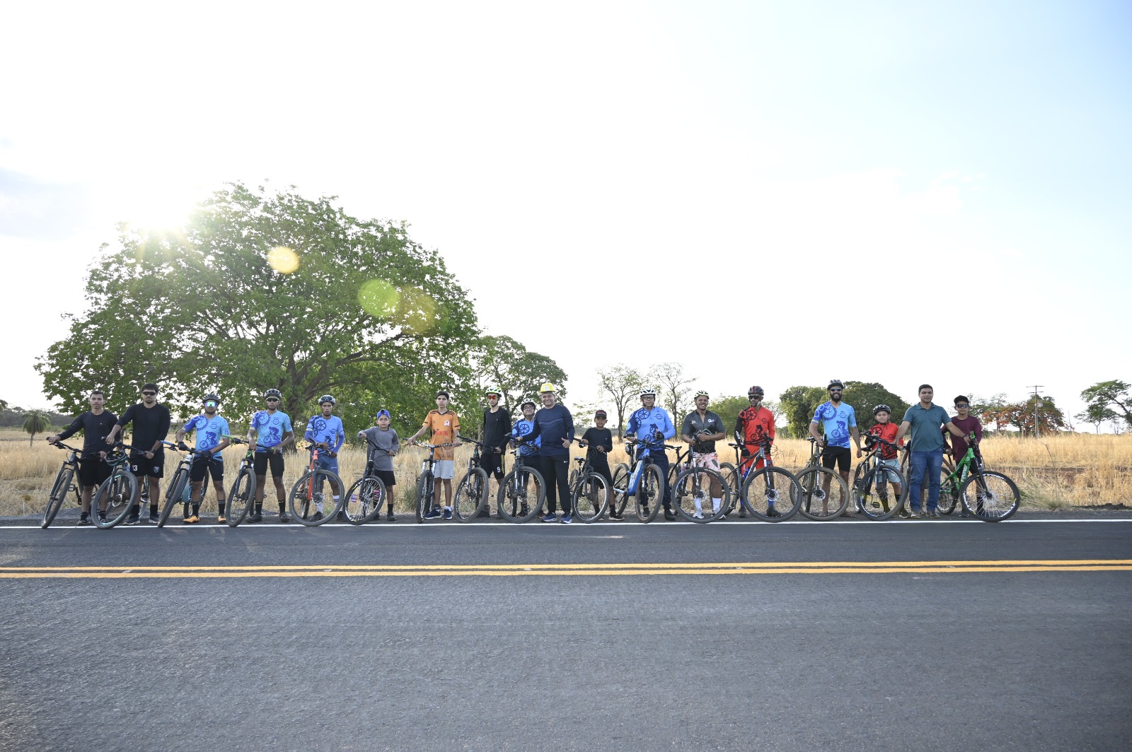 Governo de Goiás conclui pavimentação da GO-108 com ciclovia que leva ao Parque Estadual de Terra Ronca 