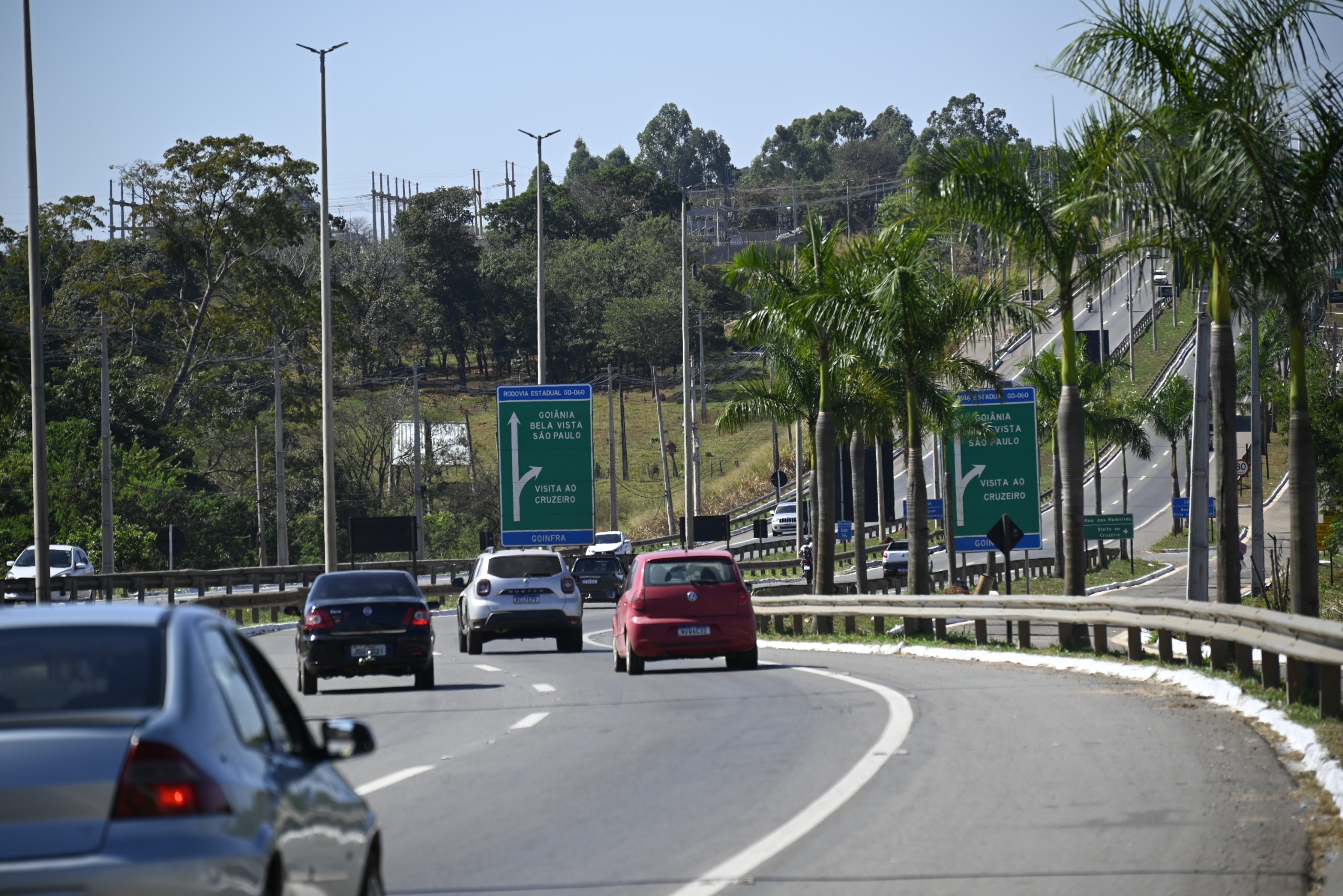 Goinfra inicia restauração da GO-060 entre Goiânia e Trindade com interdições parciais na pista