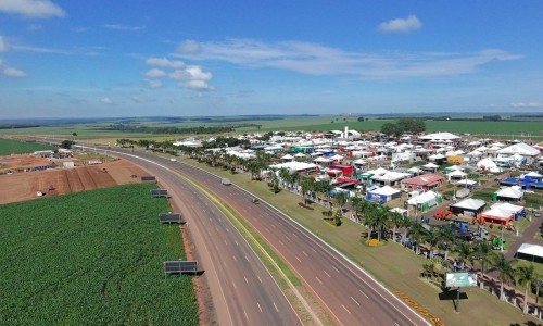 Governo de Goiás inaugura duplicação da GO-174, rodovia que dá acesso à Tecnoshow