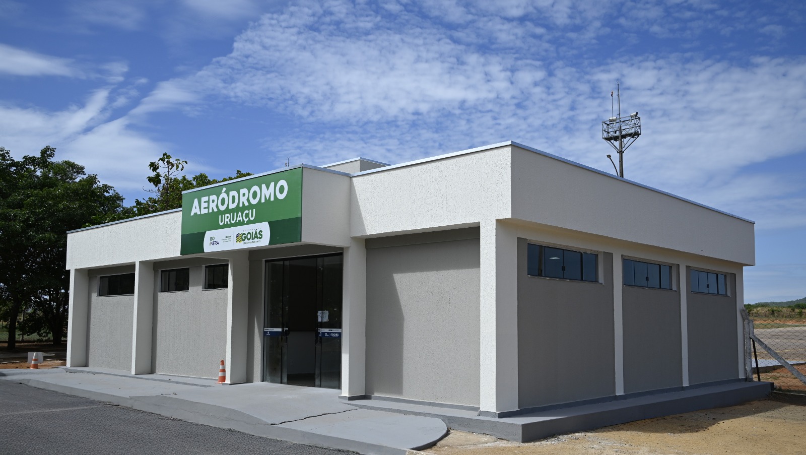 Governo de Goiás restaura e moderniza aeródromos em dez municípios goianos