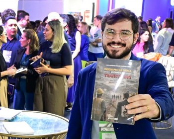 Procuradoria Setorial da Goinfra lança livro que une direito e engenharia com aprendizados na gestão de obras públicas